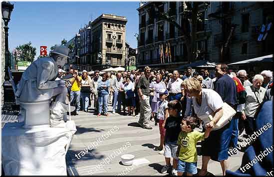 Another statue that really isn't on Las Ramblas. 